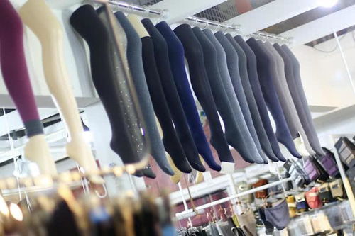 從“膚色打底襪”到“光腿神器” 網(wǎng)紅產(chǎn)品的生命力之思